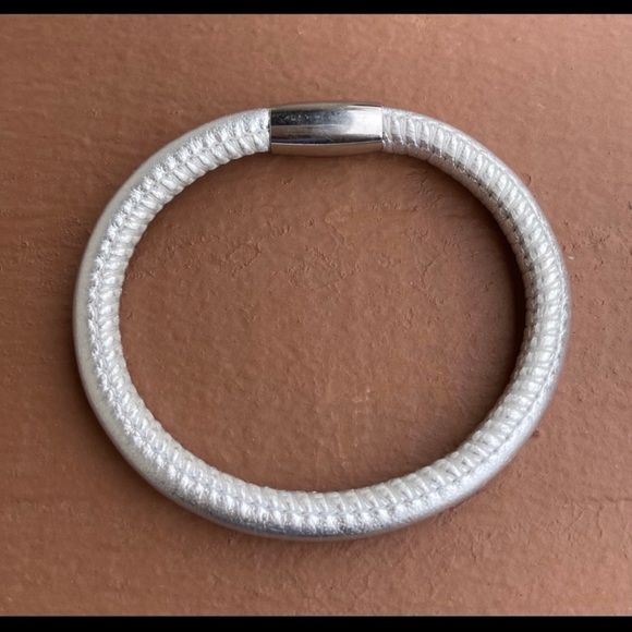 Brighton Silver Woodstock Bracelet - Picture 2 of 6